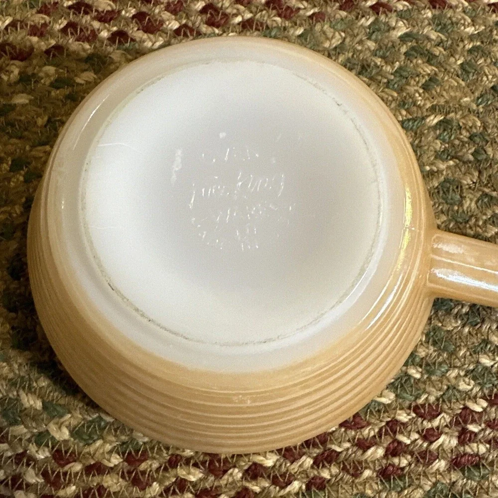 Vtg Fire King Anchor Hocking Oven Ware Handled‎ Peach Luster Beehive Soup Bowl